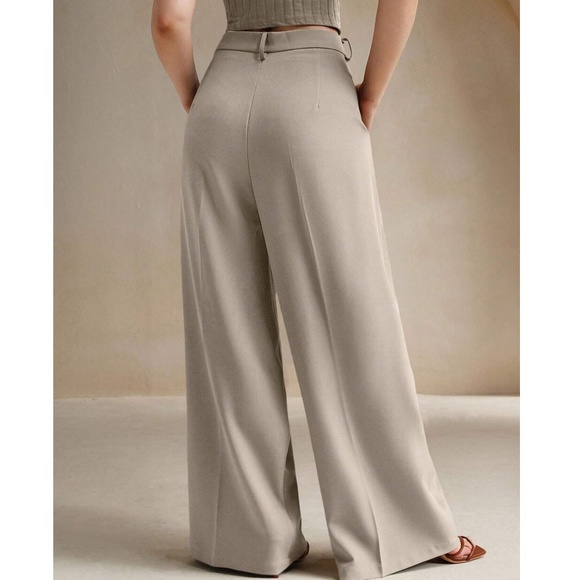 Plus Solid Pockets High Waisted Wide leg Trouser Pants - Picture 3 of 7